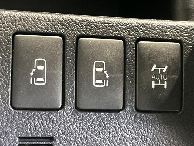 TOYOTA VOXY 4WD 2010 Image 31