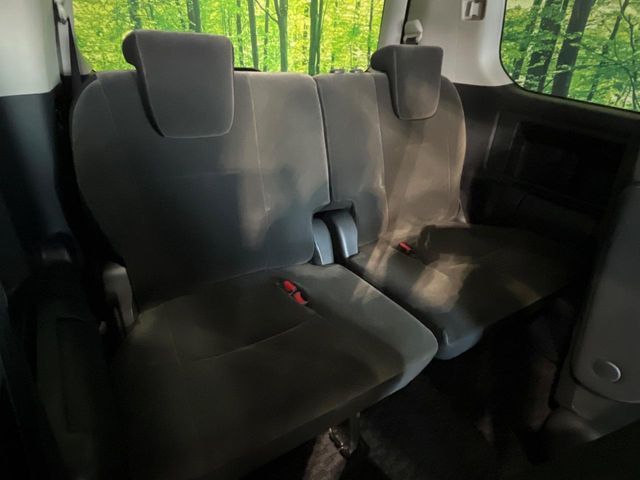 TOYOTA VOXY 4WD 2010 Image 31