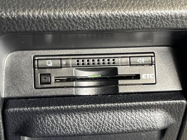 TOYOTA NOAH 2014 Image 31