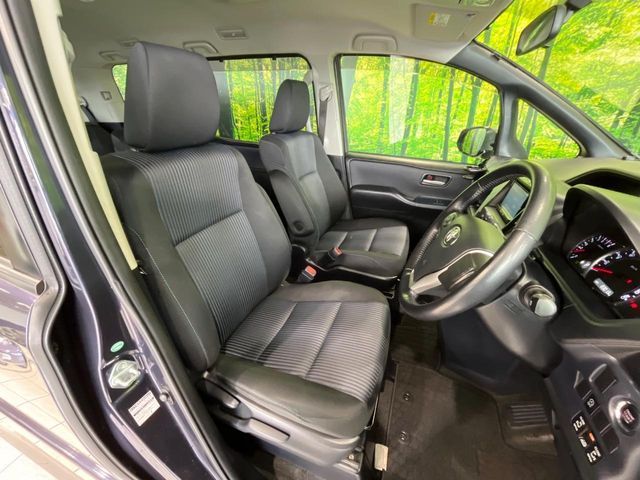 TOYOTA NOAH 2014 Image 31