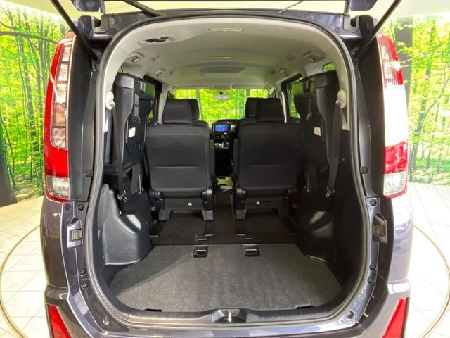 TOYOTA NOAH 2014 Image 31