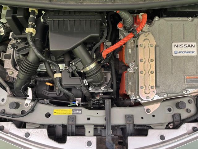 NISSAN NOTE 2017 Image 31