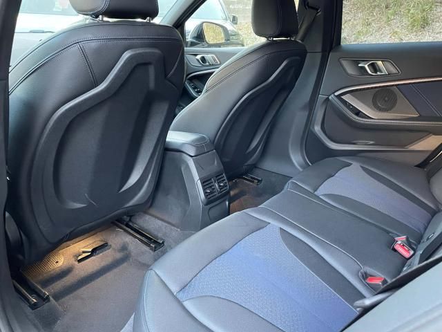 BMW 1SERIES 2020 Image 31