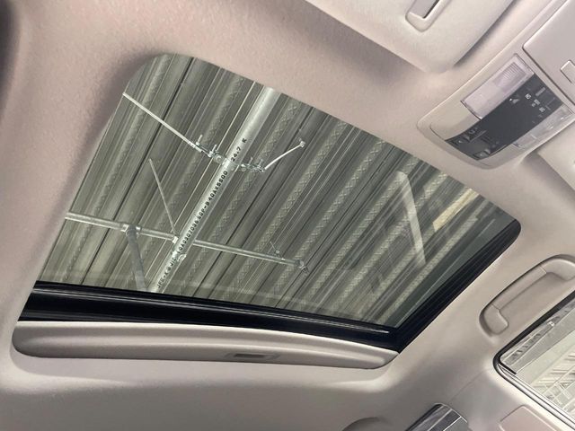 TOYOTA LANDCRUISER PRADO 2023 Image 31