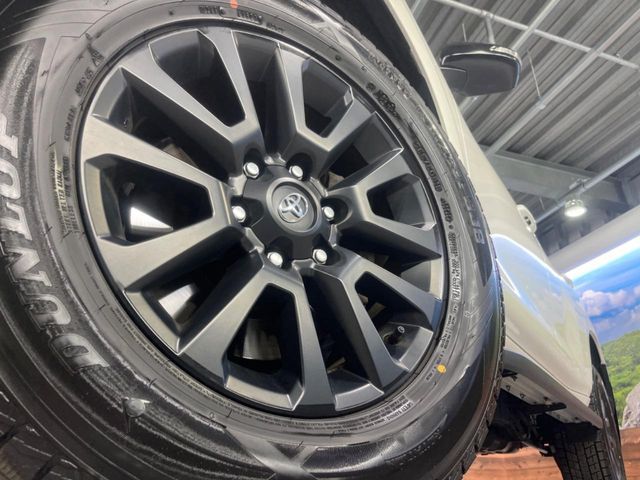 TOYOTA LANDCRUISER PRADO 2023 Image 31