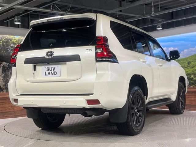 TOYOTA LANDCRUISER PRADO 2023 Image 31
