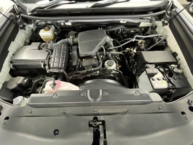 TOYOTA LANDCRUISER PRADO 2023 Image 31