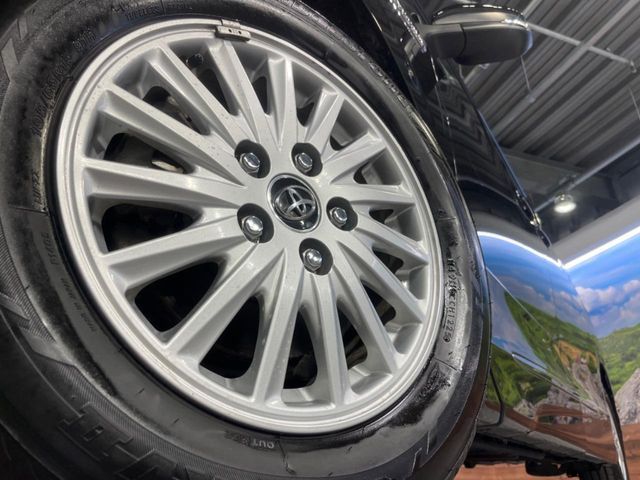 TOYOTA VOXY HYBRID 2015 Image 31