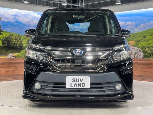 TOYOTA VOXY HYBRID 2015 Image 31