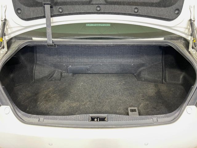 TOYOTA CROWN SEDAN HYBRID 2013 Image 31