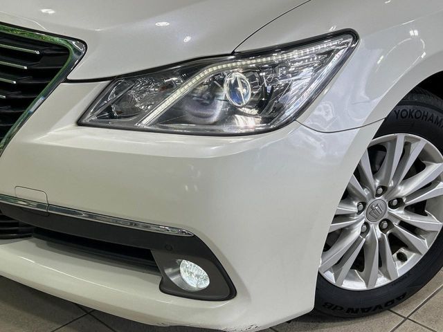 TOYOTA CROWN SEDAN HYBRID 2013 Image 31
