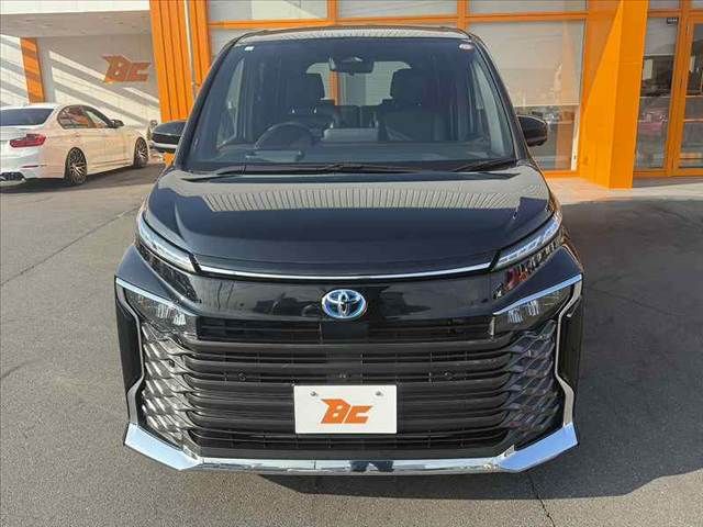 TOYOTA VOXY HYBRID 2023 Image 31