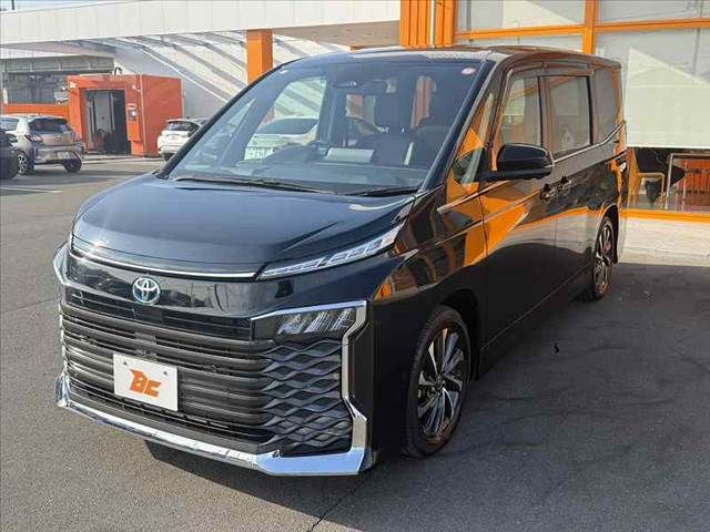 TOYOTA VOXY HYBRID 2023 Image 31