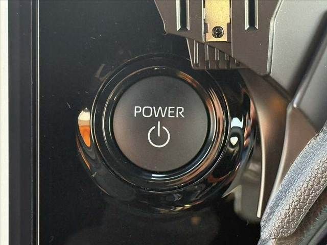 TOYOTA VOXY HYBRID 2023 Image 31