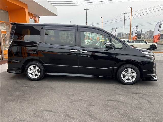 TOYOTA VOXY 2021 Image 31