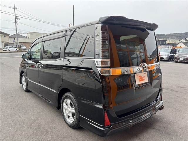 TOYOTA VOXY 2021 Image 31