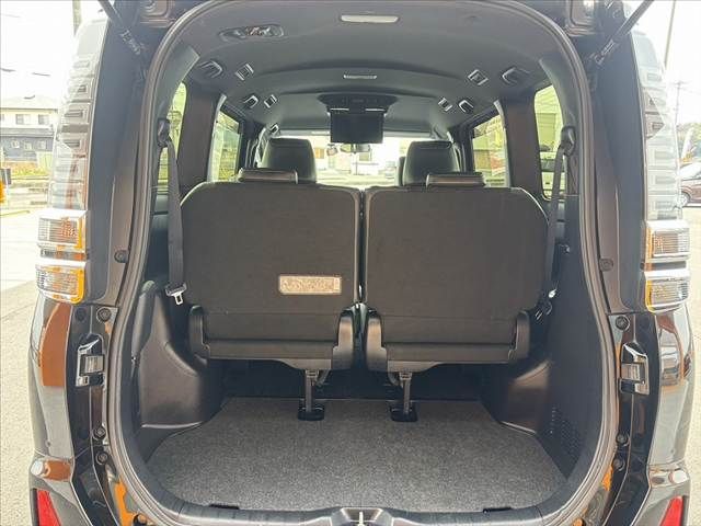 TOYOTA VOXY 2021 Image 31