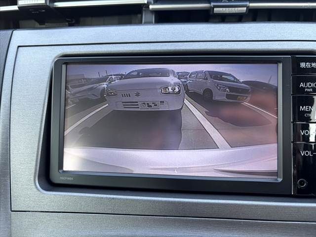 TOYOTA PRIUS 2015 Image 31