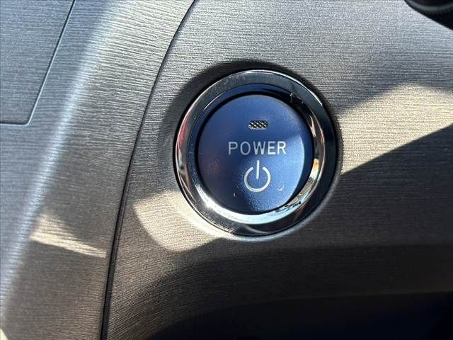 TOYOTA PRIUS 2015 Image 31