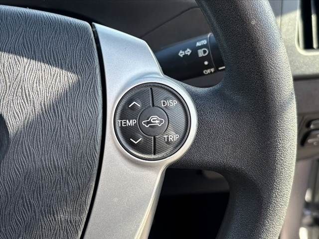 TOYOTA PRIUS 2015 Image 31