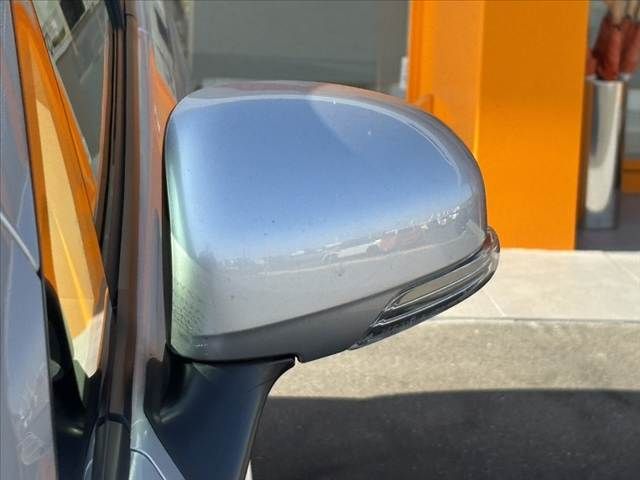 TOYOTA PRIUS 2015 Image 31