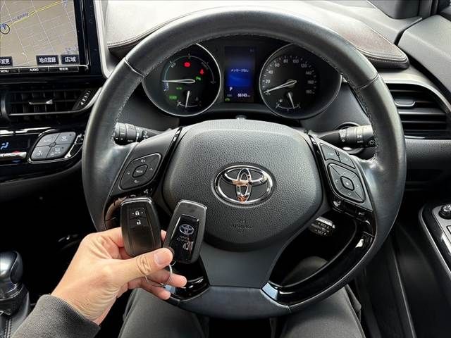 TOYOTA C-HR 2017 Image 31