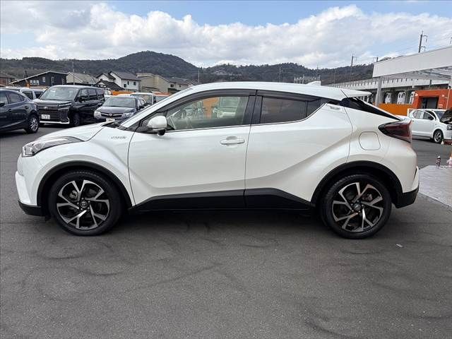 TOYOTA C-HR 2017 Image 31