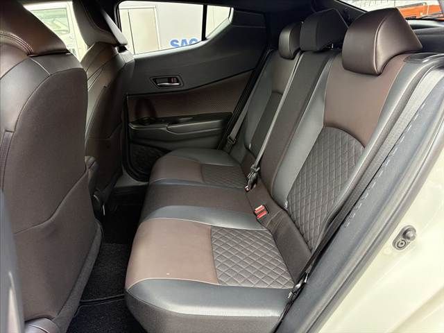 TOYOTA C-HR 2017 Image 31