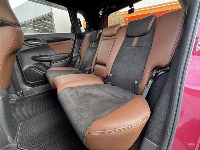 HONDA FIT HYBRID 2017 Image 31