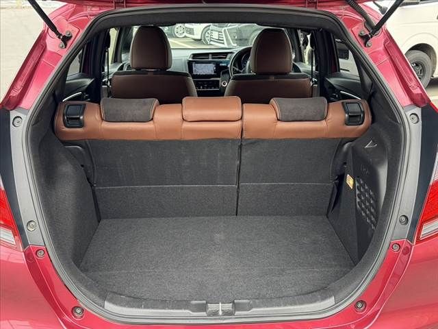 HONDA FIT HYBRID 2017 Image 31