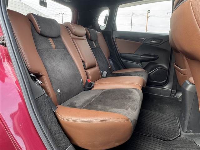 HONDA FIT HYBRID 2017 Image 31