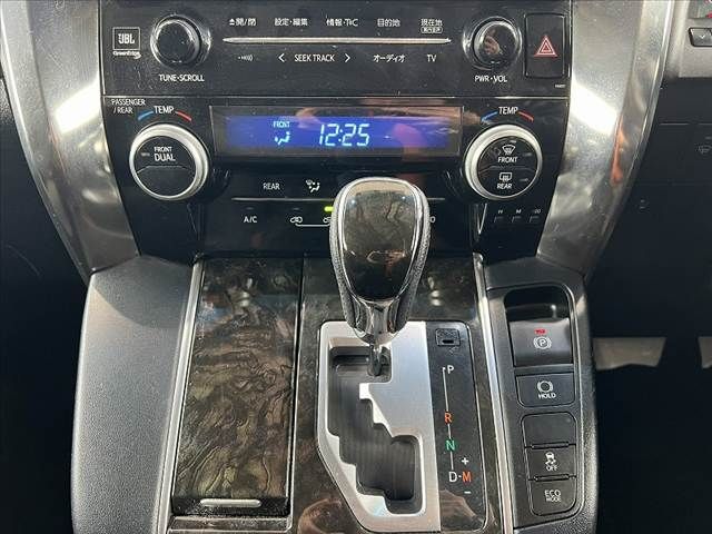 TOYOTA ALPHARD 2016 Image 31