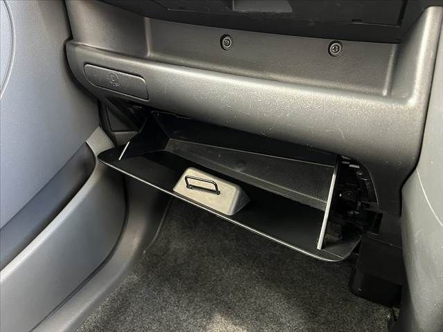 SUBARU R2 2007 Image 31