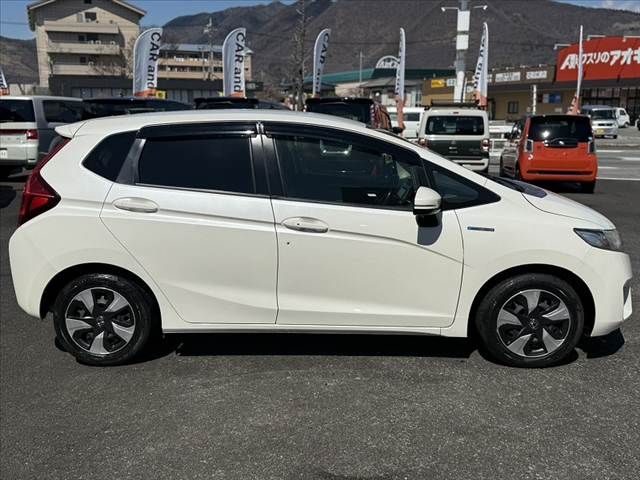 HONDA FIT HYBRID 2017 Image 31