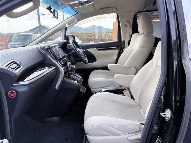 TOYOTA VELLFIRE 2015 Image 31