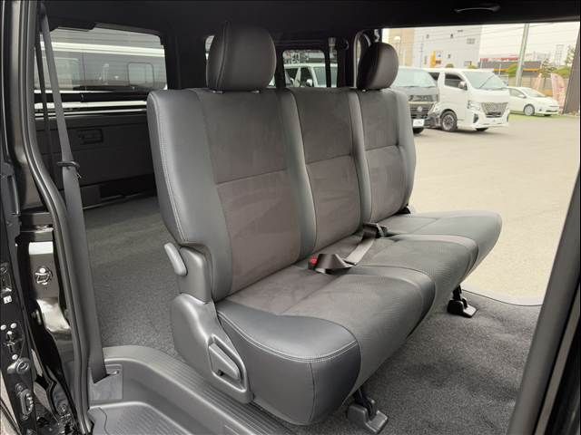 TOYOTA HIACE VAN 2WD 2026 Image 31