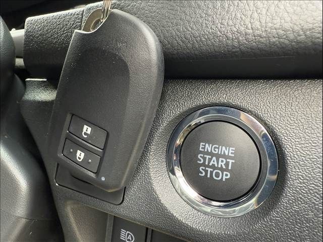 TOYOTA HIACE VAN 2WD 2026 Image 31