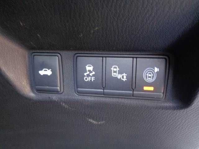 NISSAN FUGA 2018 Image 31