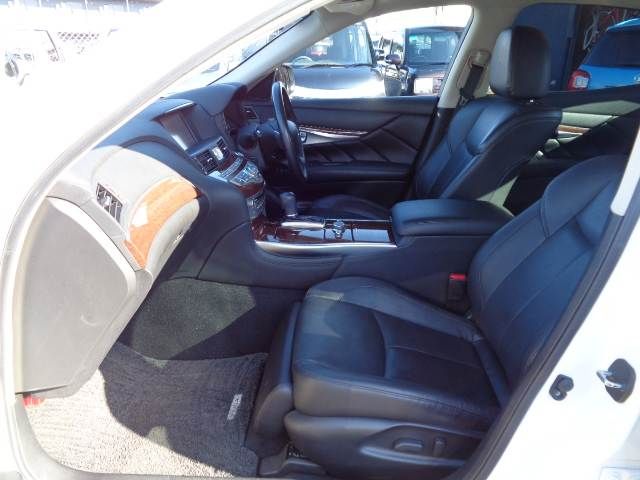 NISSAN FUGA 2018 Image 31