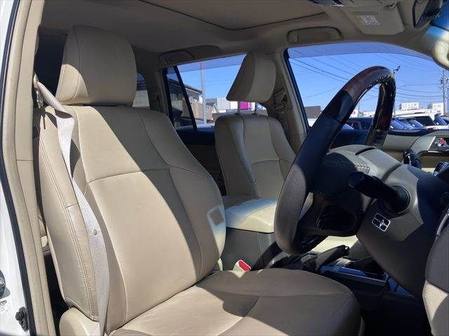 TOYOTA LANDCRUISER PRADO 2016 Image 31