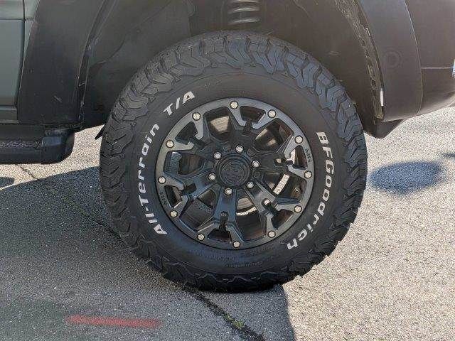 TOYOTA HILUXSURF WAGON 4WD 2002 Image 31