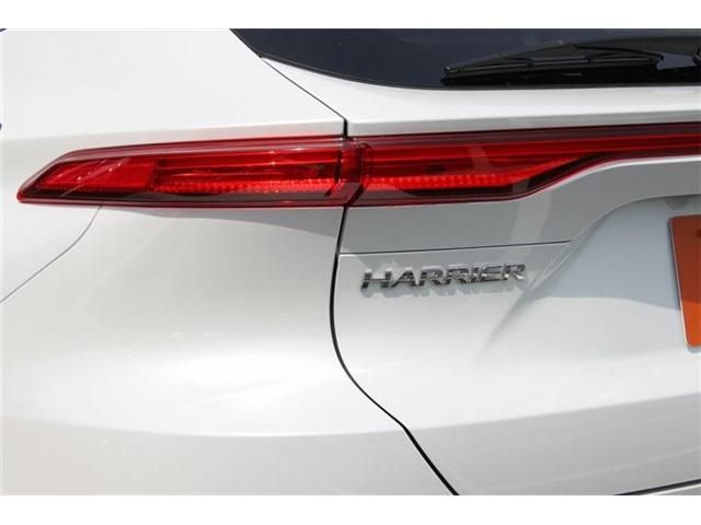 TOYOTA HARRIER HYBRID 2023 Image 31