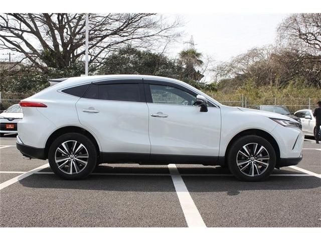 TOYOTA HARRIER HYBRID 2023 Image 31