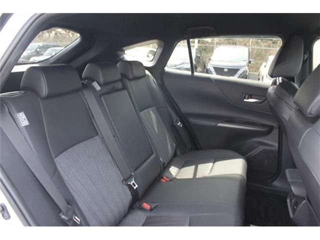 TOYOTA HARRIER HYBRID 2023 Image 31