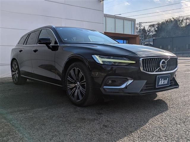 VOLVO V60 2019 Image 31