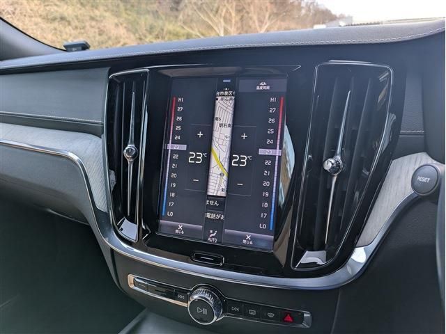 VOLVO V60 2019 Image 31
