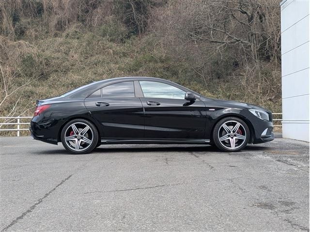 MERCEDES BENZ CLA CL 2018 Image 31