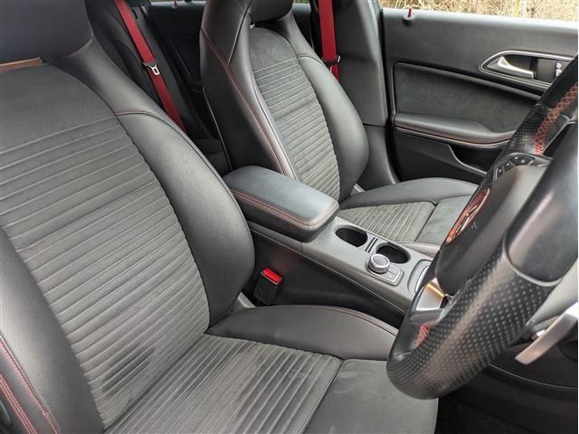 MERCEDES BENZ CLA CL 2018 Image 31