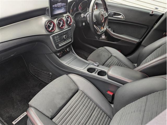 MERCEDES BENZ CLA CL 2018 Image 31