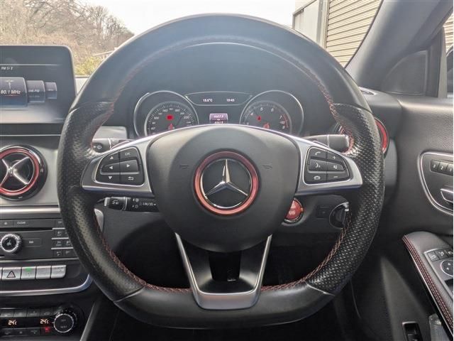 MERCEDES BENZ CLA CL 2018 Image 31